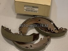 Nissan arxa naklatka  44060-ed026